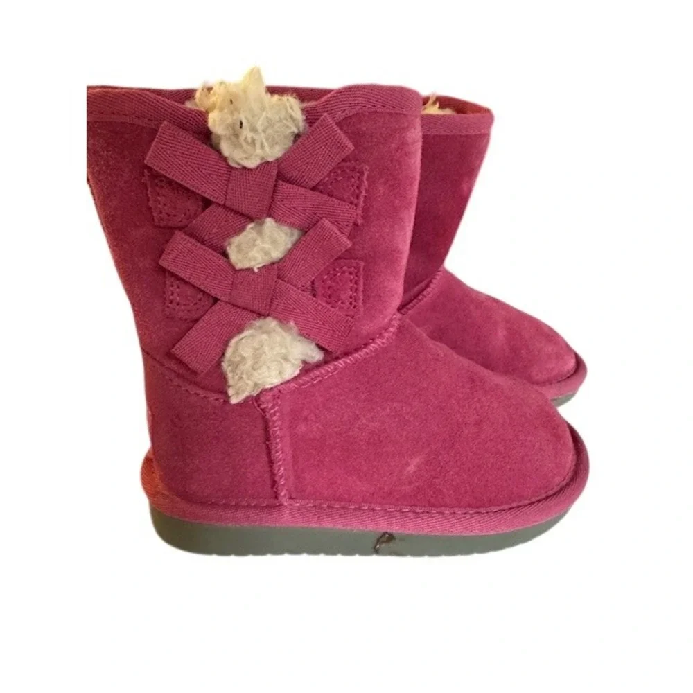 Koolaburra by UGG Pink Suede Boots Kids Bow Accents Winter‎ Shoes - Size 8